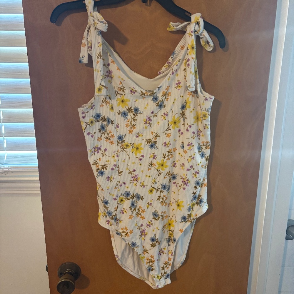 Old navy floral bodysuit